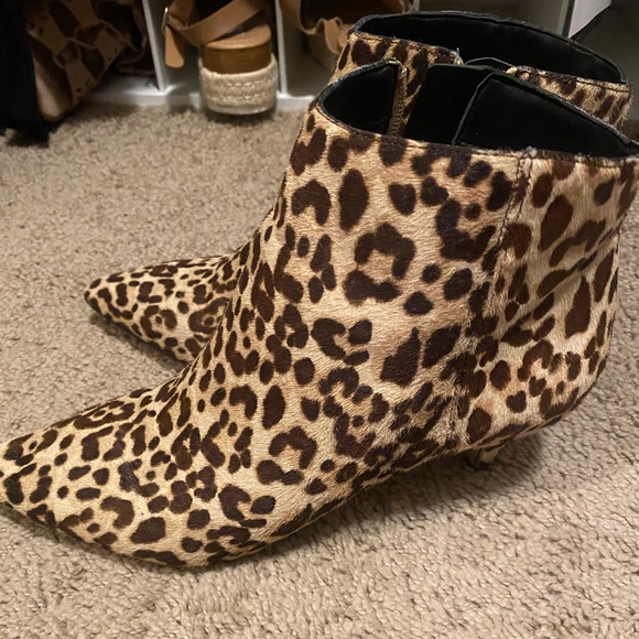 Sam Edelman booties - Picture 2 of 4